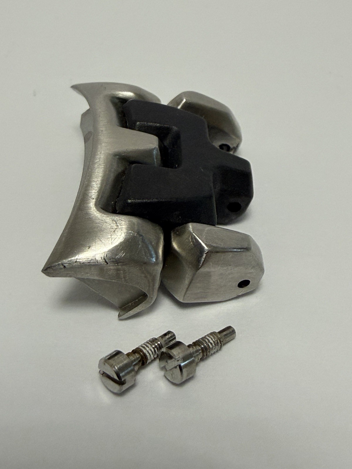 Connecting Link For Oakley 12 Gauge Watch. Connects Case to Band. Connector Link