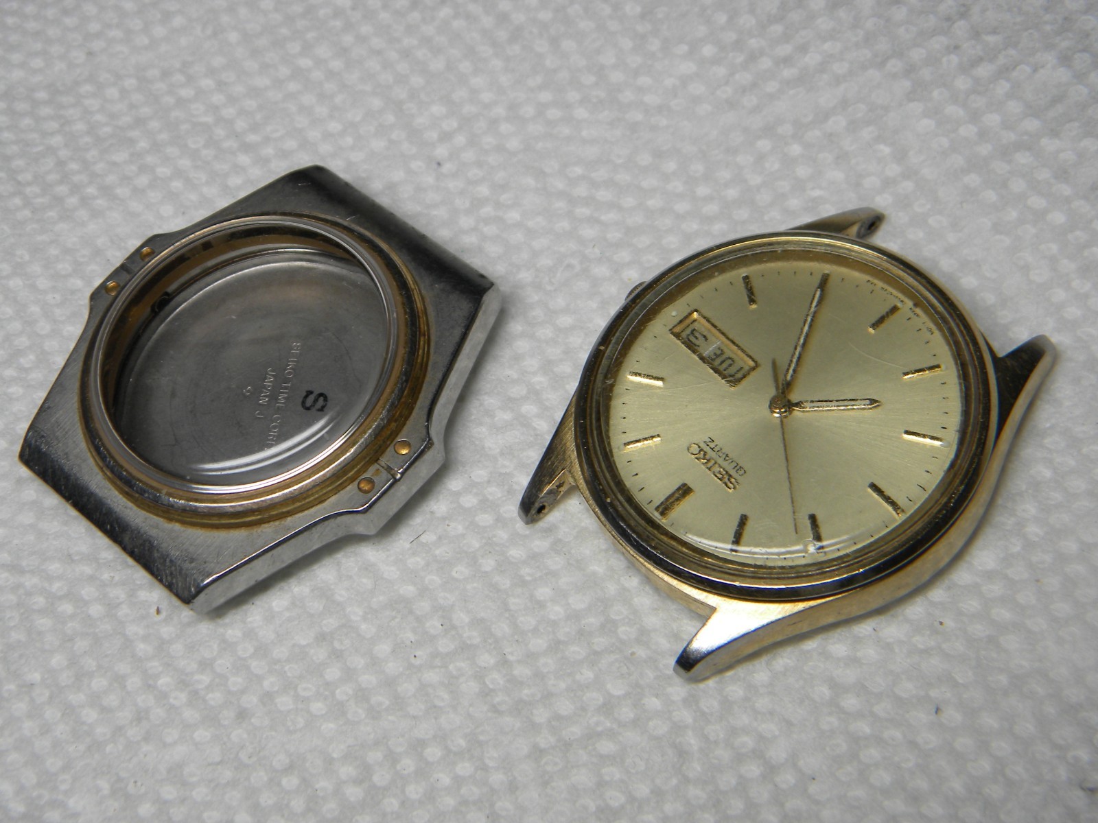 Seiko Case Quartz 8123-6009 & Seiko Quartz Wrist Watch 7N43-8A39 NoRun Parts