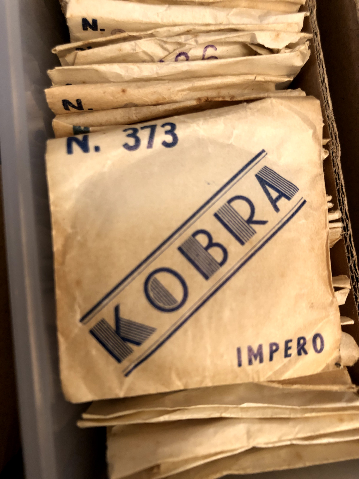 KOBRA EMPIRE Domed Plexi Glass for Vintage Watches – Various Sizes