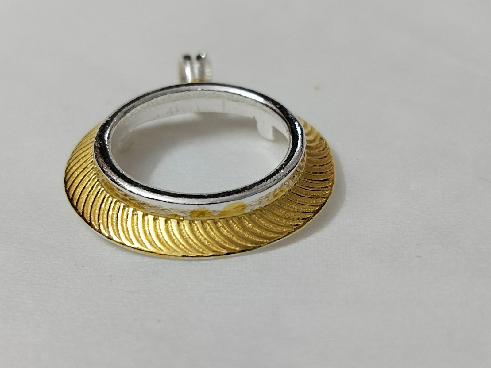 925 Sterling Silver 18k Gold Plated Sterling Silver Round Bezel Pendant Blank