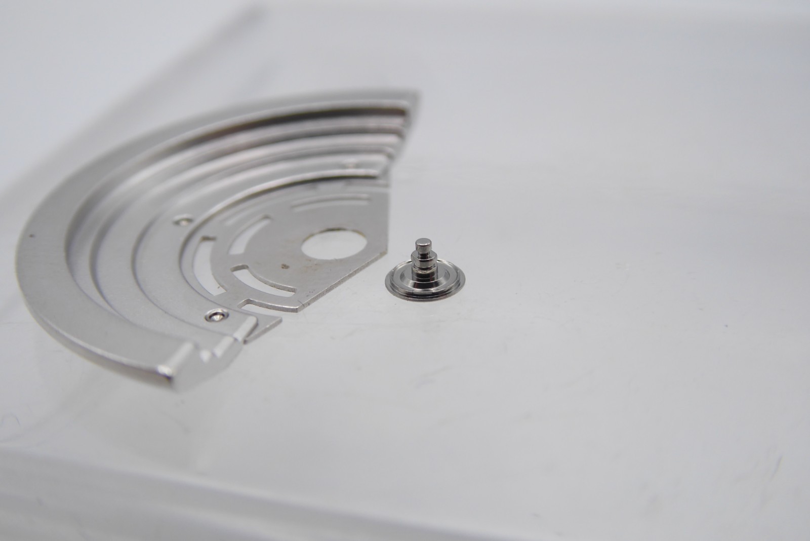 Rolex Oscillating weight rotor with axle 3135-570