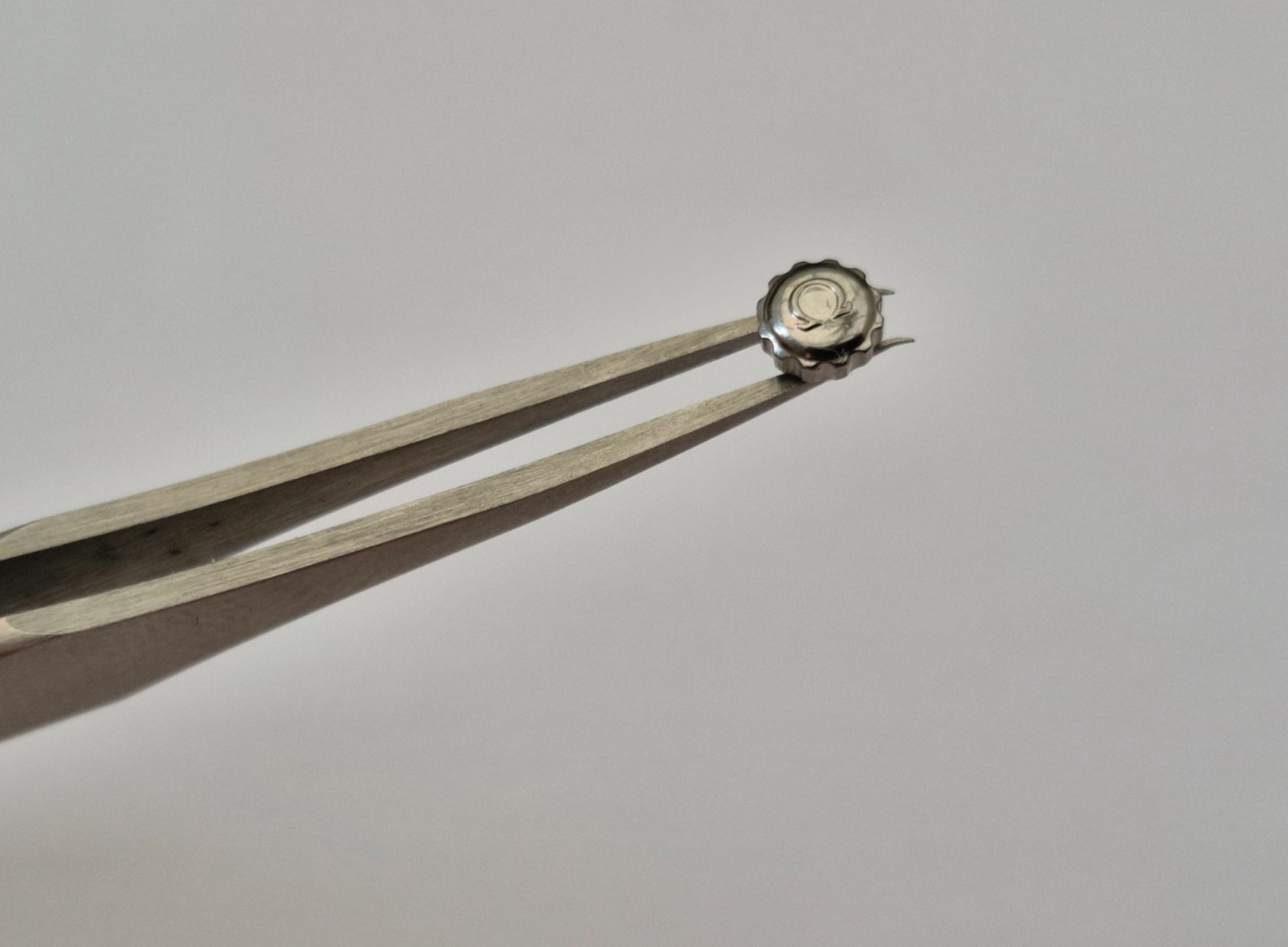 Genuine Omega 4.8mm With 2mm Tube Steel Crown – Very Good Condition