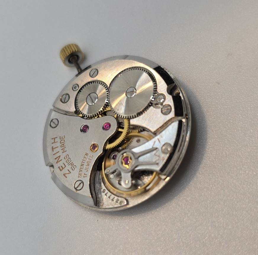 Zenith 2522 Original Overhauled Movement Incabloc 11 1/2”’ Manual Winding