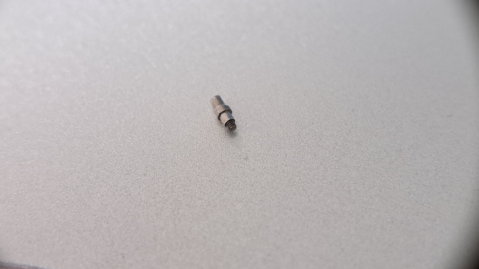 VC Vacheron Constantin 458 part: 1xscrew for setting lever(443) 5443 calibre unk