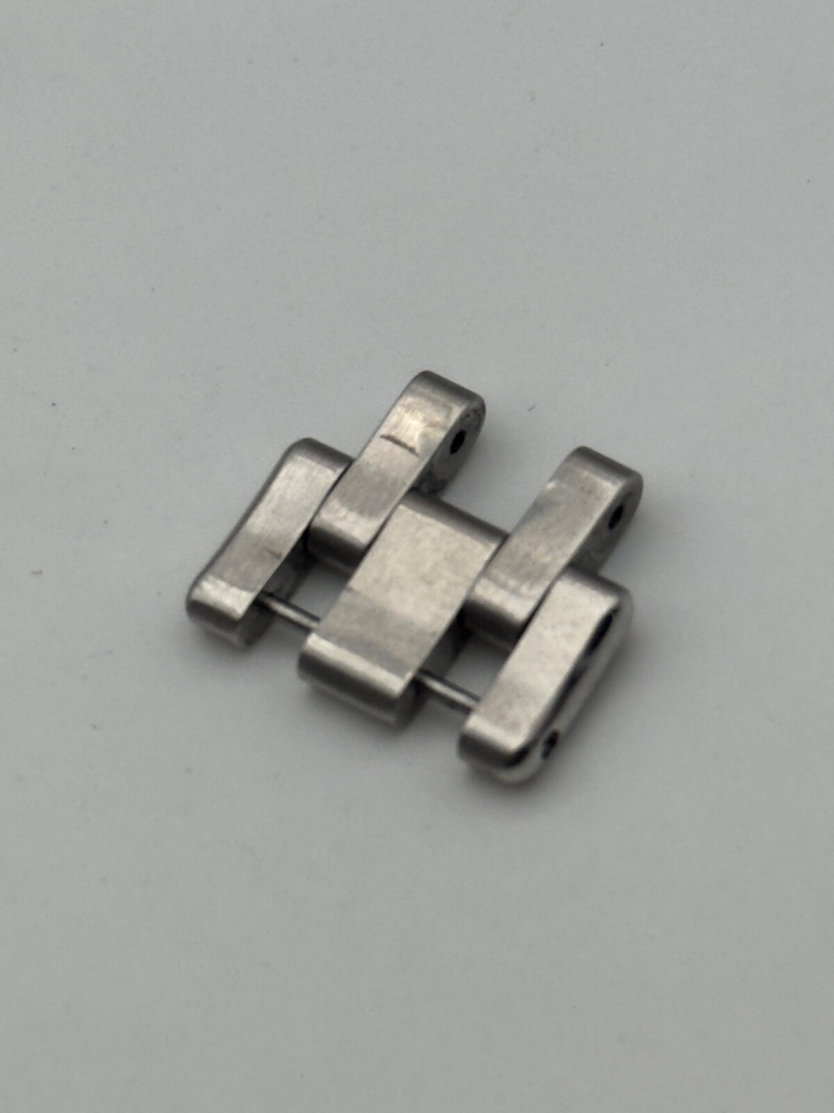 Eberhard & Co. link crossbar mesh 18mm steel