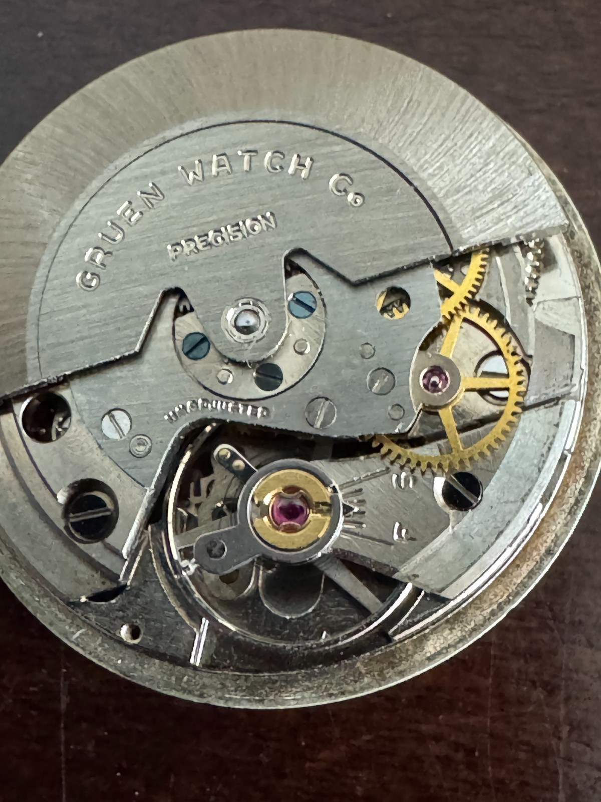 VINTAGE MEN’S AUTOMATIC 25.95MM GRUEN WRISTWATCH MOVEMENT 25 JEWEL RUNS GREAT