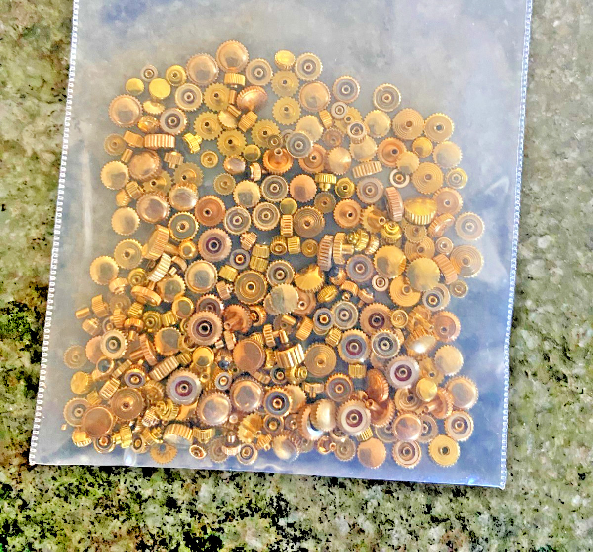 Brand New GOLD WATCH CROWNS – 100 crowns per bag. 2 bags available