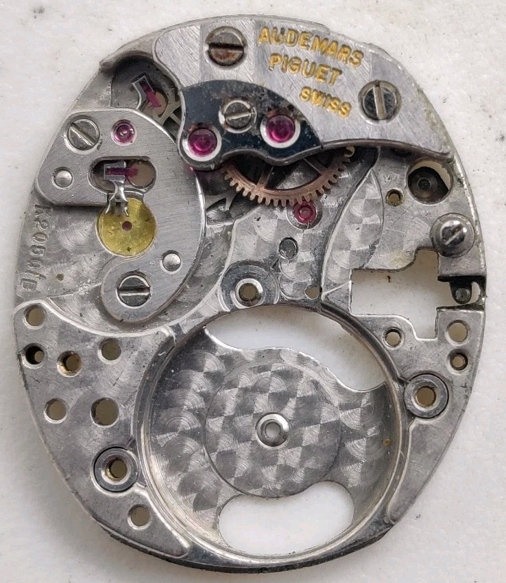 Vintage Audemars Piguet Cal. K2050 20 Jewel Watch movement For Parts Or Repair