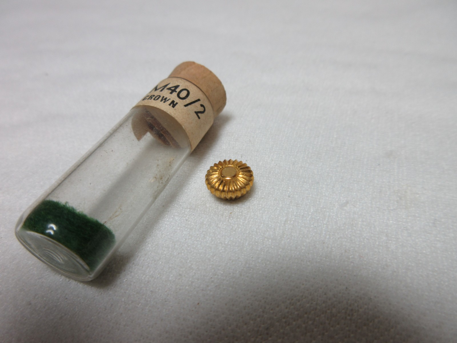 VINTAGE 8.06 MM GOLD FILLED POCKET WATCH CROWN WATCHMAKERS REPLACEMENT PART #1