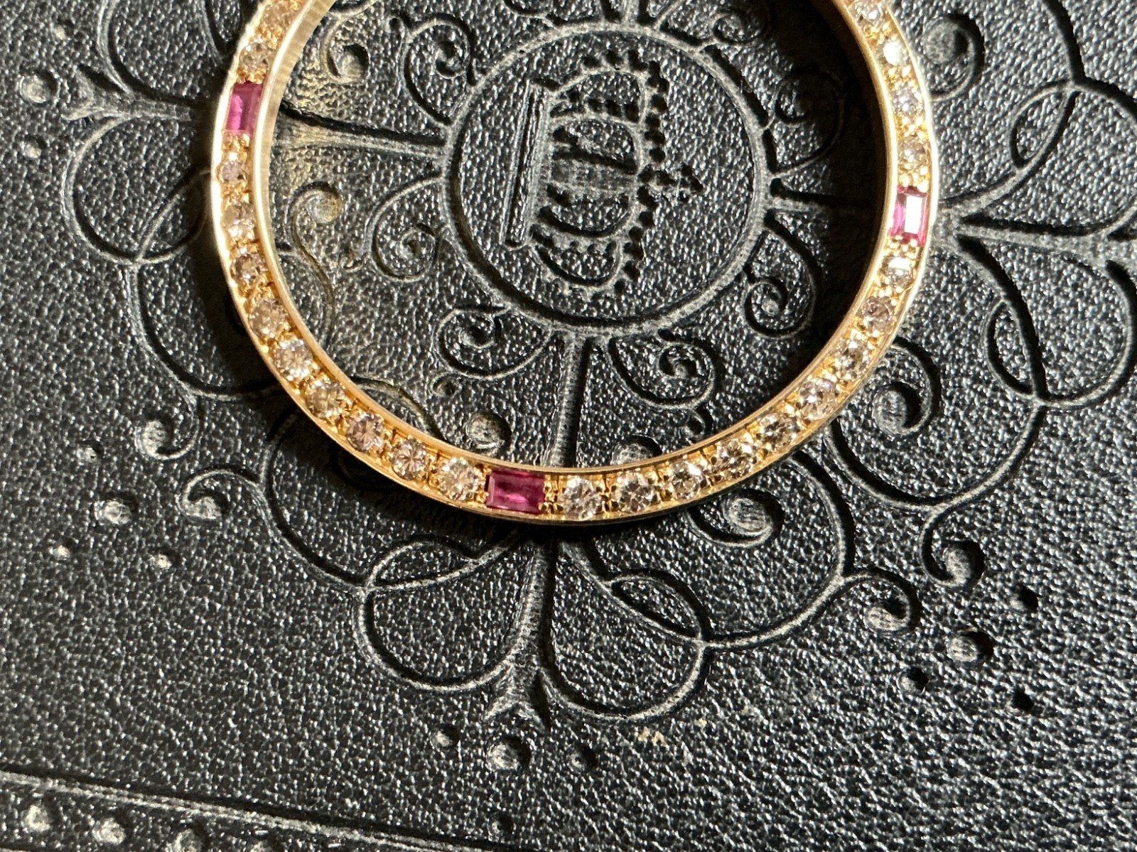 18K Gold Diamond BEZEL With 4 Rubies FOR ROLEX Mens 36MM President Watch #21#