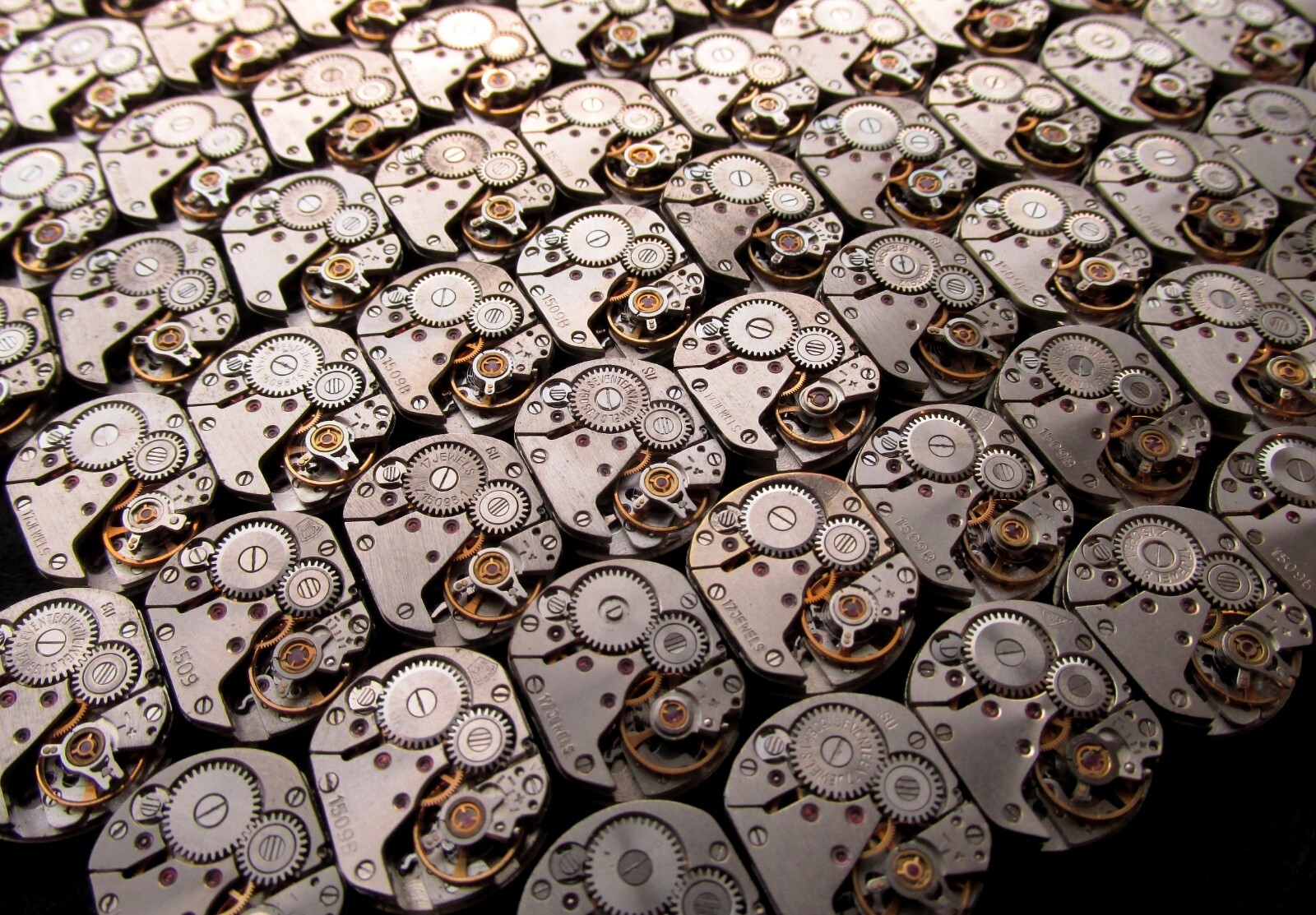 Lot 70 vintage ladies watch movements 16×13 mm Zarja Steampunk Art or repair DIY