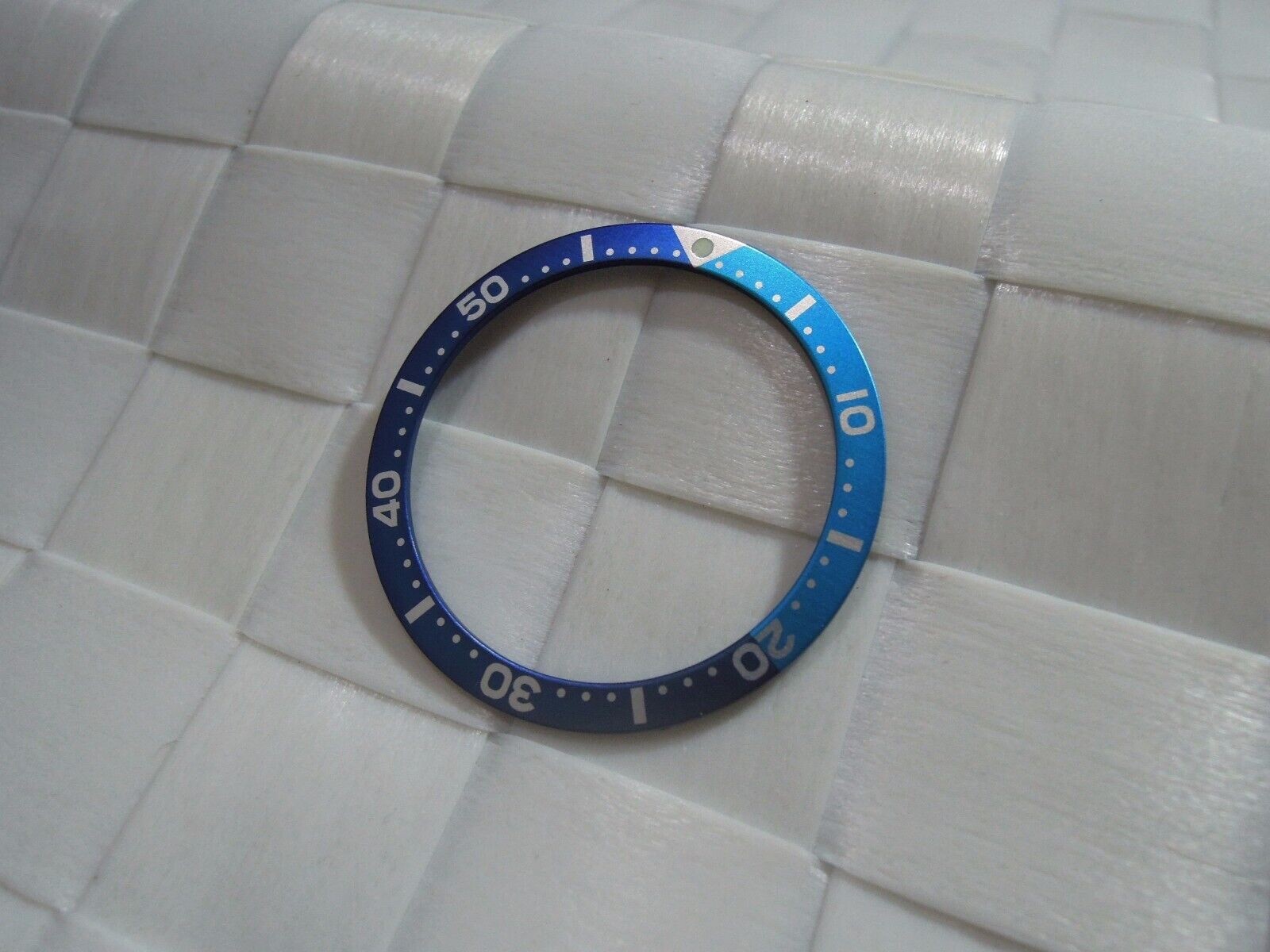 NEW BEZEL INSERT 38MM BLUE/PALE BLUE (LAGOON) LARGE DIVERS SKX007/6309-7040/7002
