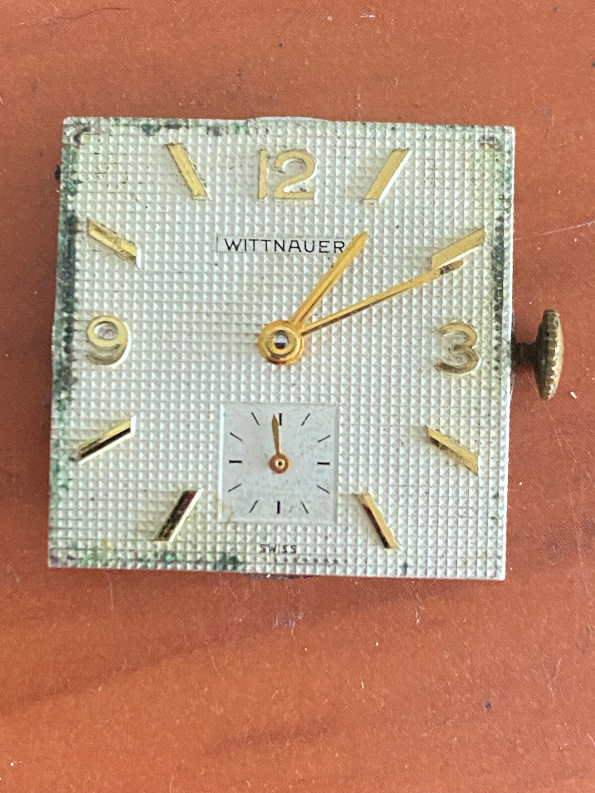 VINTAGE MEN’S WITTNAUER WRIST WATCH MOVEMENT, CAL. 76/2 REVUE, RUNS GOOD,17 J