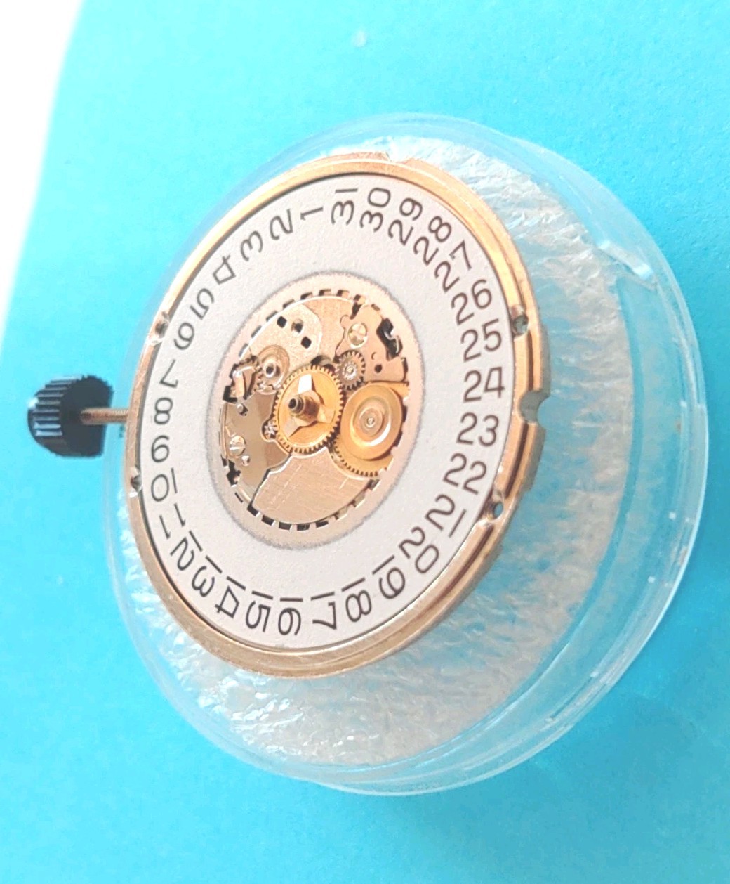 ETA 555.112, 11.5″‘ 7 JEWEL QUARTZ DATE@3 MOVEMENT. NOS. SETS AND RUNS 24 HRS.