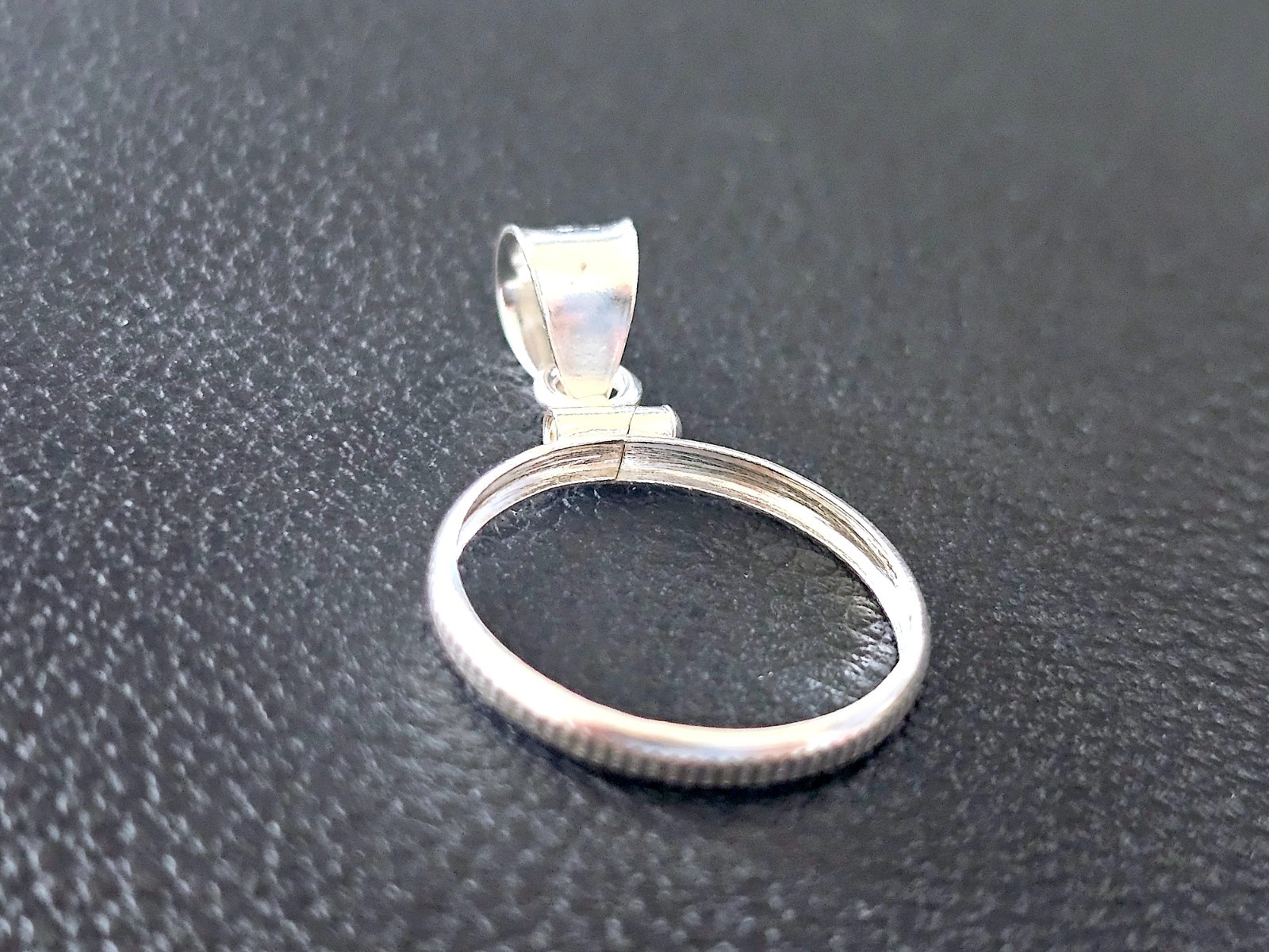 925 Sterling Silver Screw Top Simple Bezel for 18mm Dime 10 Cent Coins