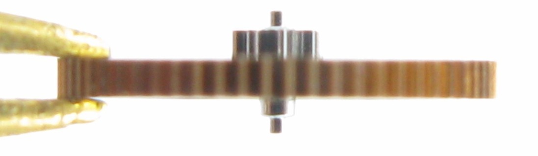 Zenith El Primero 400 … part: driving gear … #1482 PIVOTs DIAMETER 0.3 mm
