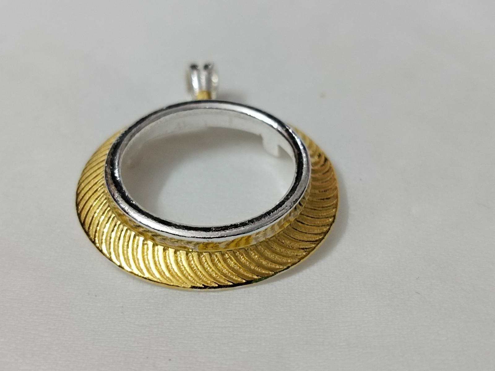 925 Sterling Silver 18k Gold Plated Sterling Silver Round Bezel Pendant Blank