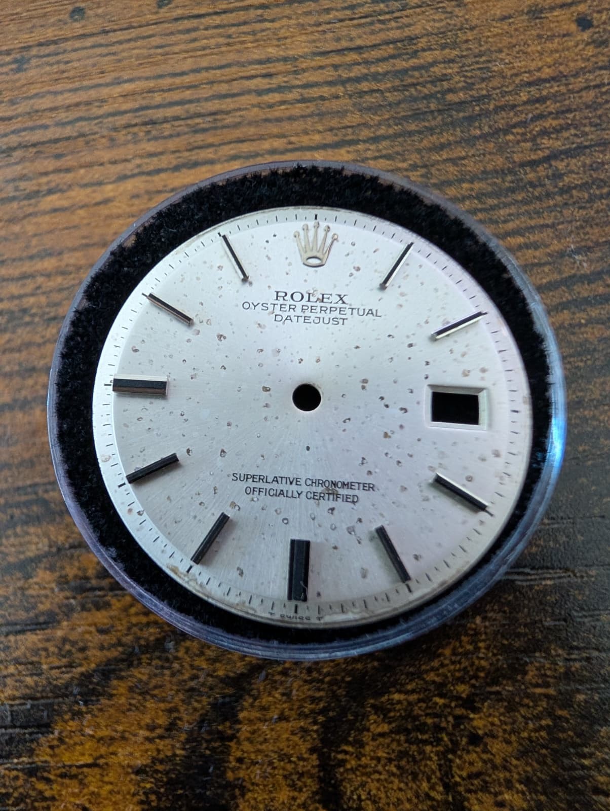 ROLEX OYSTER PERPETUAL DATE 36MM NON-QUICK DIAL – POOR CONDITION 1601