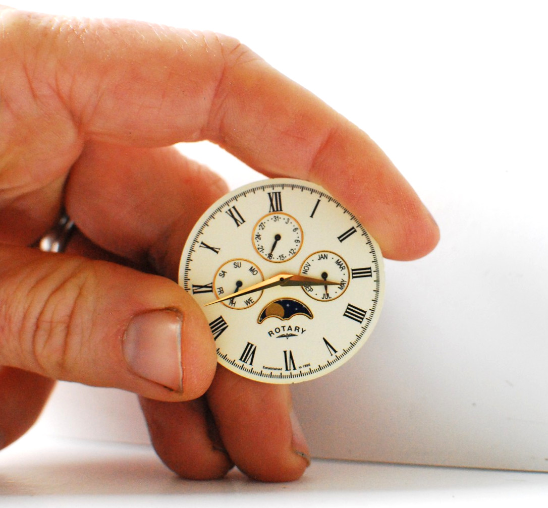 ROTARY GS00124/03 MOONPHASE WATCH MOVEMENT, WITH DIAL AND HANDS – UNTESTED