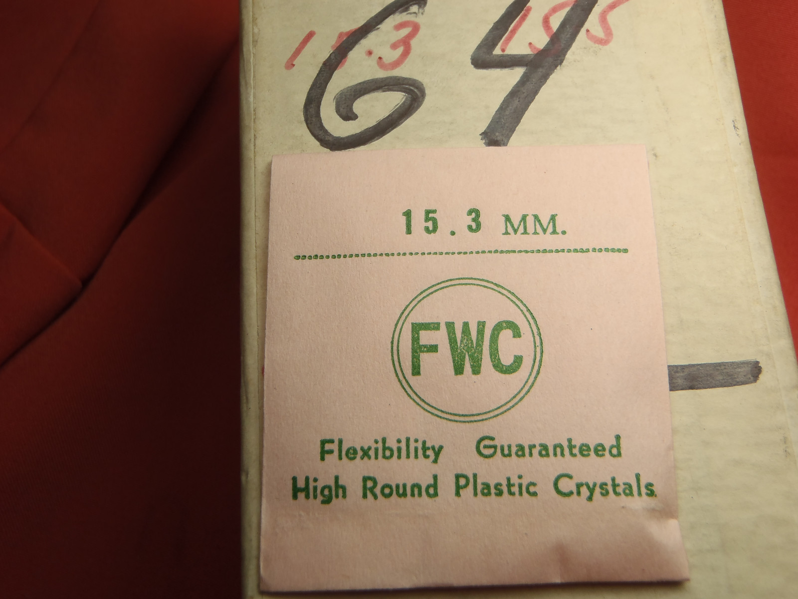 FWC HIGH ROUND Diamond Edge PLASTIC WATCH STEP CRYSTAL 15.3 MM NOS
