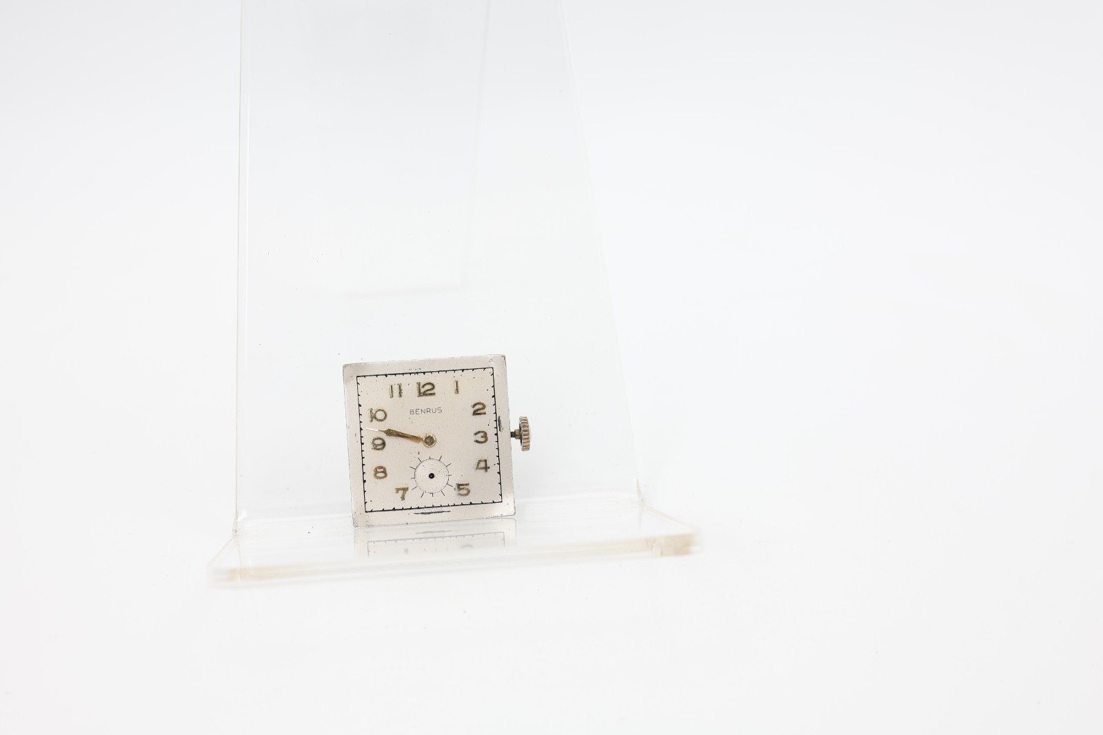 BENRUS MODEL AY 11, 17j SWISS WRIST WATCH MOVEMENT FOR REPAIR (M10)