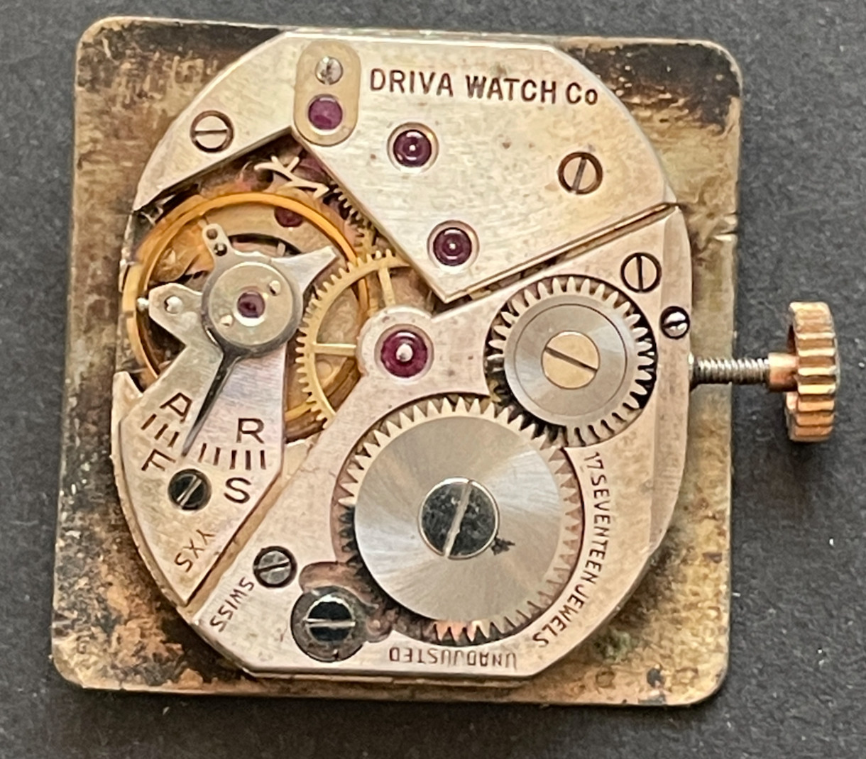 Vintage Driva Geneve Men’s Watch Movement Ticks Good Balance Deco Dial 17j Swiss