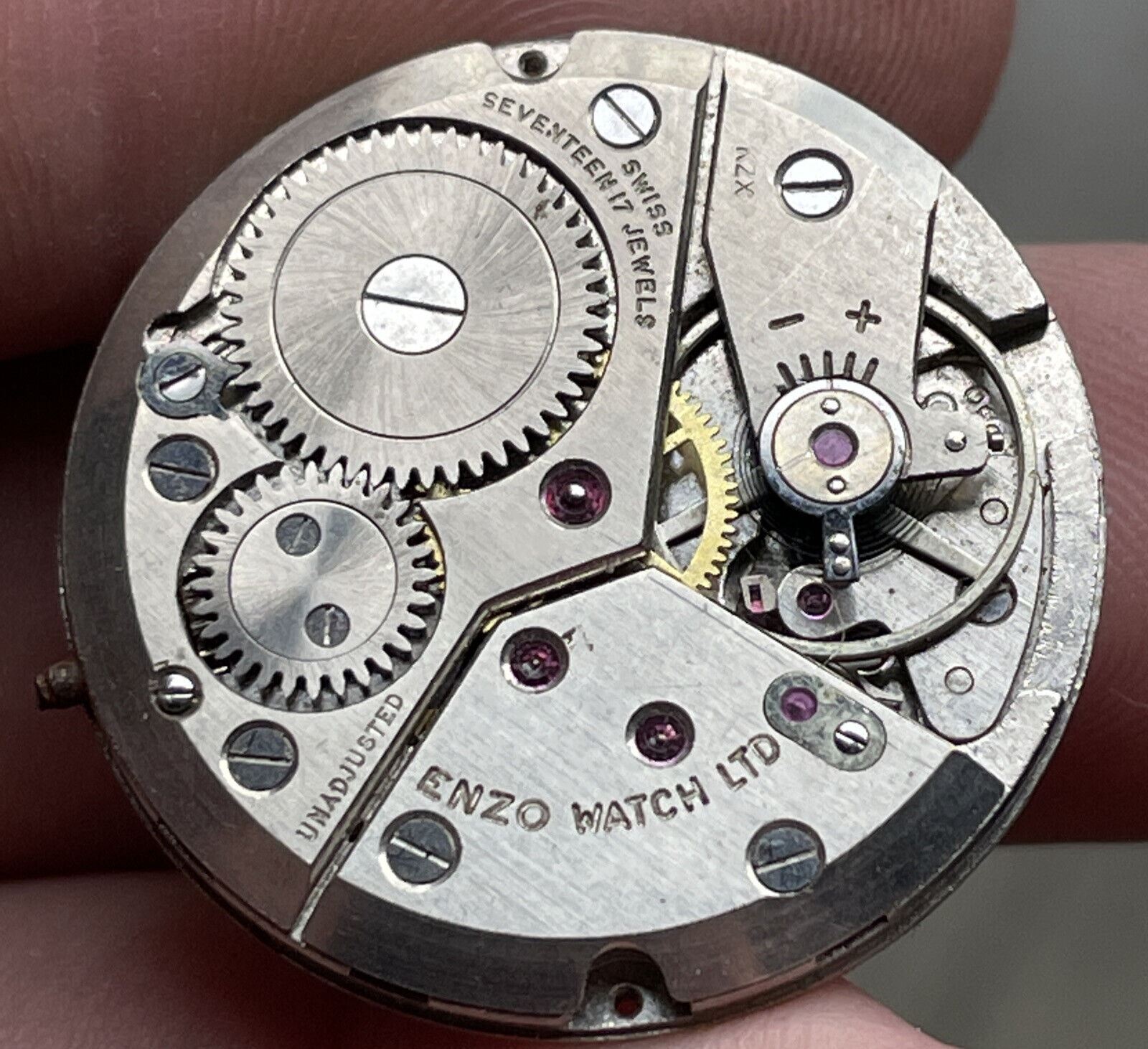 Vintage Enzo Watch Co. 17 Jewel Swiss Unadjusted Movement