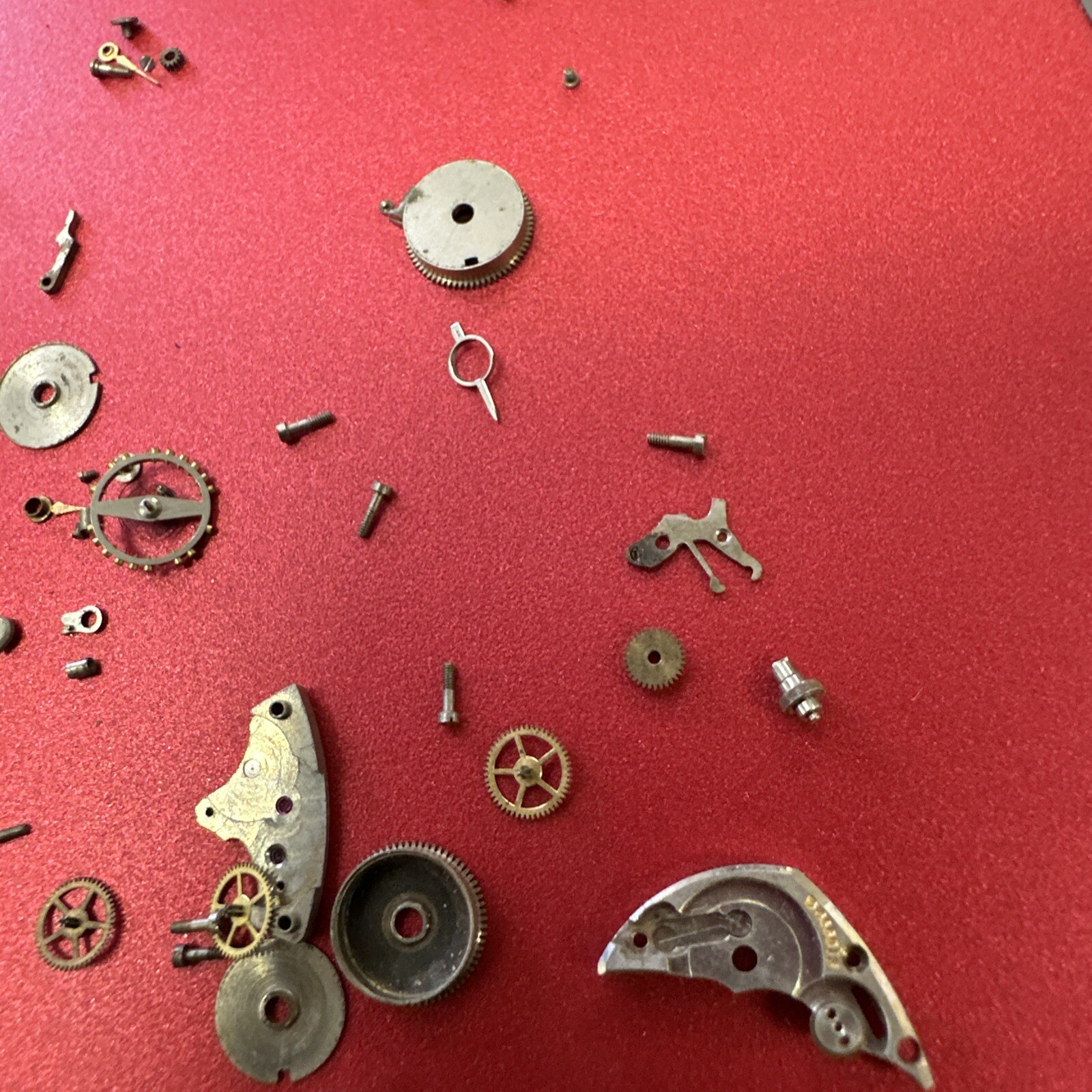 Vintage Gruen Precision 275-295 17jewel wrist watch movement For Parts & Repairs