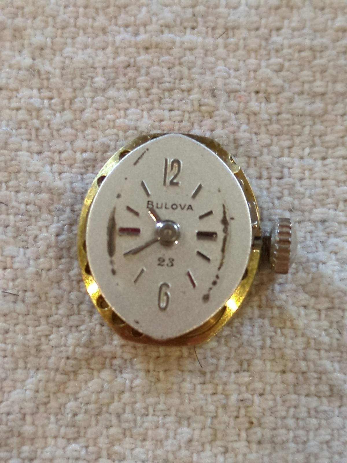 Lot of 9 Vintage Ladies Dress Watch Movements For Parts or Repairs. See Pictures
