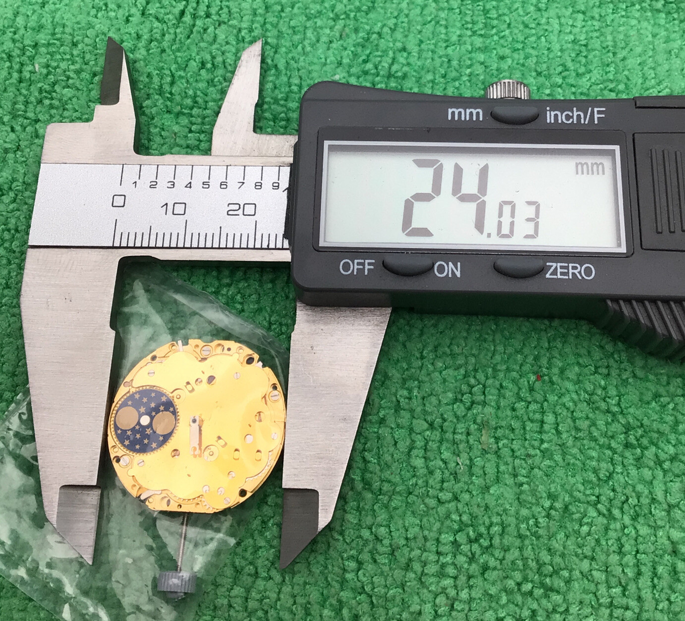 Ronda 706-3 Watch Movement 3 Hands, NOS