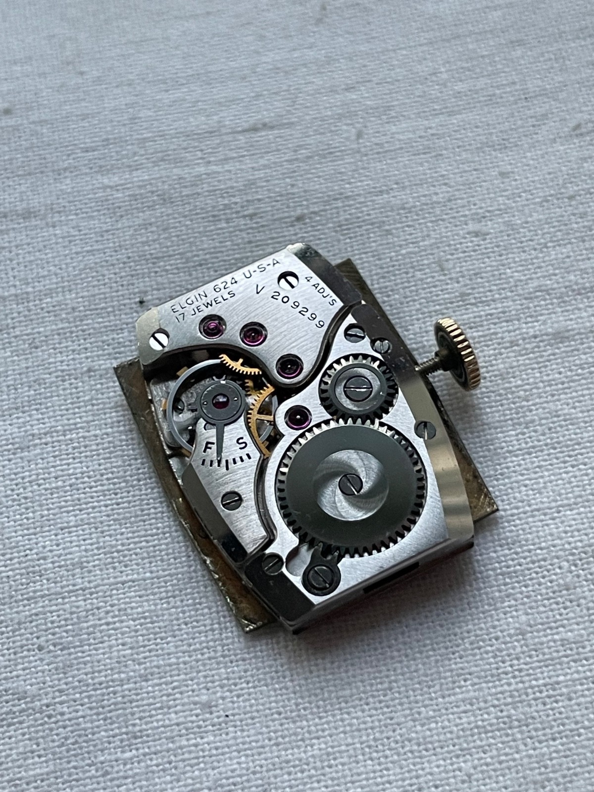 Elgin de luxe 624 NICE DIAL – movement for mens watch RUNS, lot2307