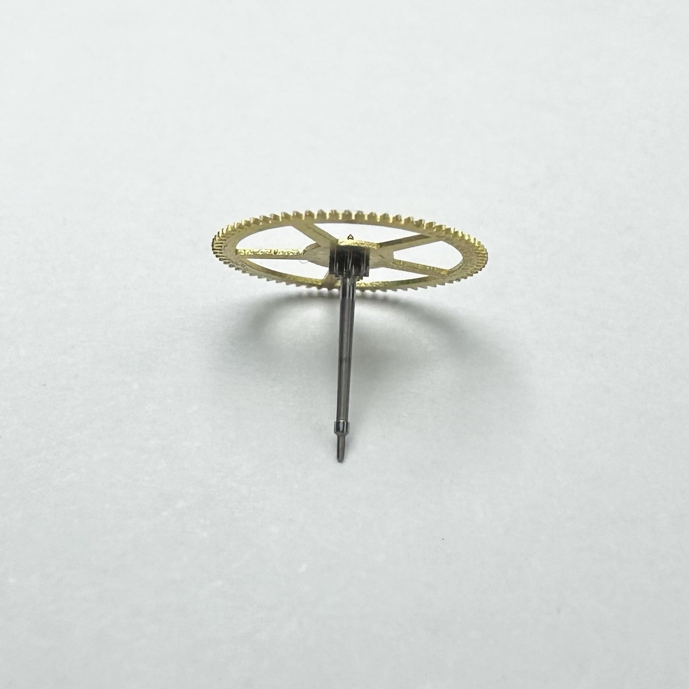 241 002 NOS FOURTH WHEEL SWEEP SECOND WHEEL FOR VINTAGE SEIKO 7622C 7625C