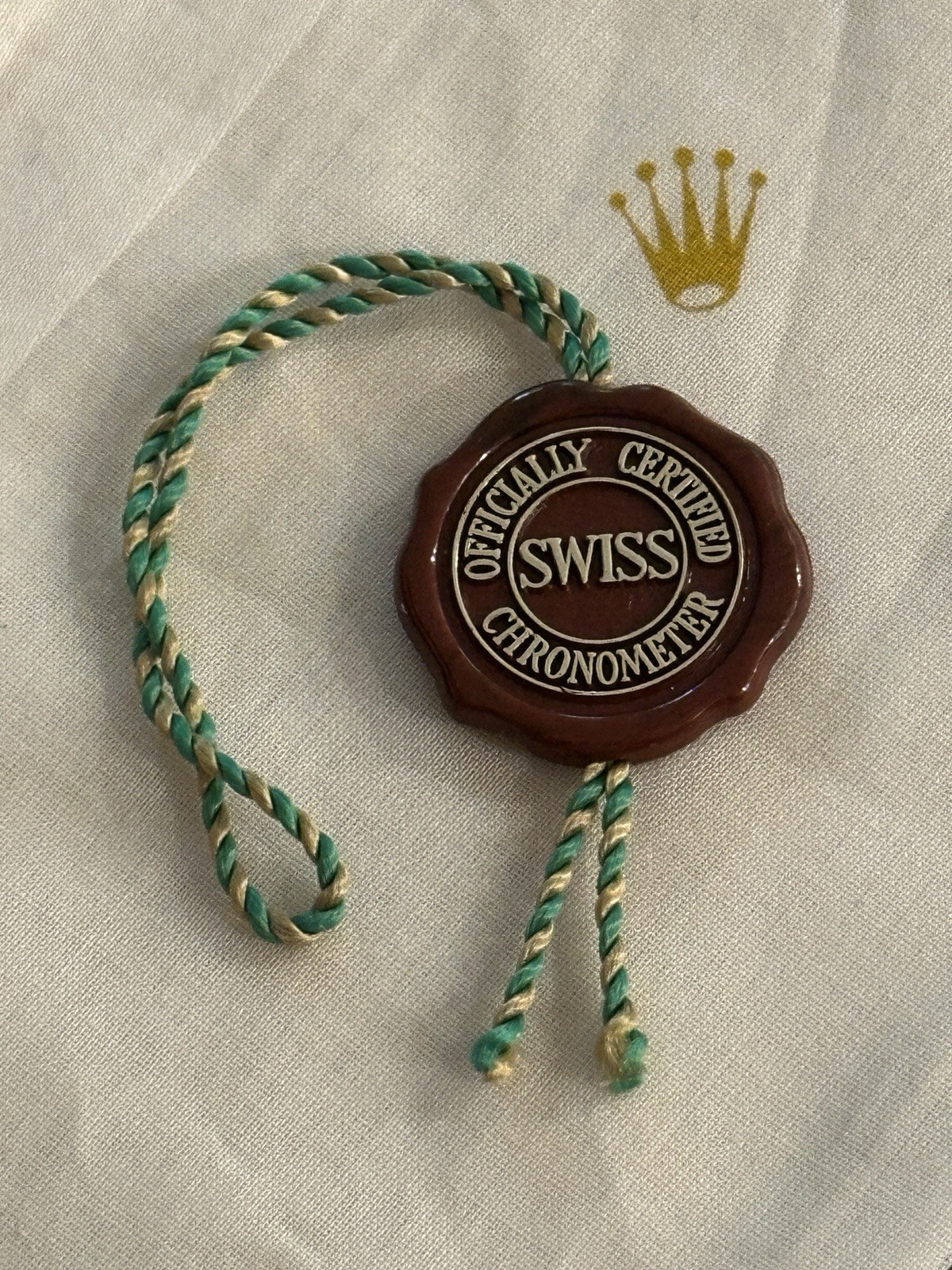 ROLEX – President 18k link -Large box – Bezel insert – Handkerchief – Anchor.