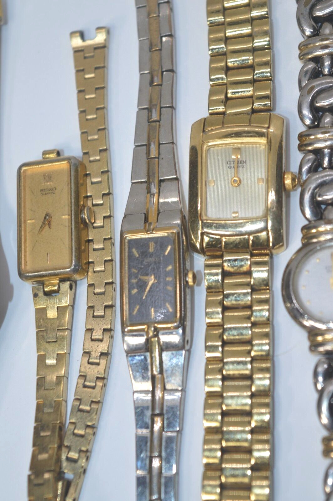 JOB lot of 10 watch’s vintage As Is SEIKO**CITIZEN**TIMEX**GUESS etc. Dont run
