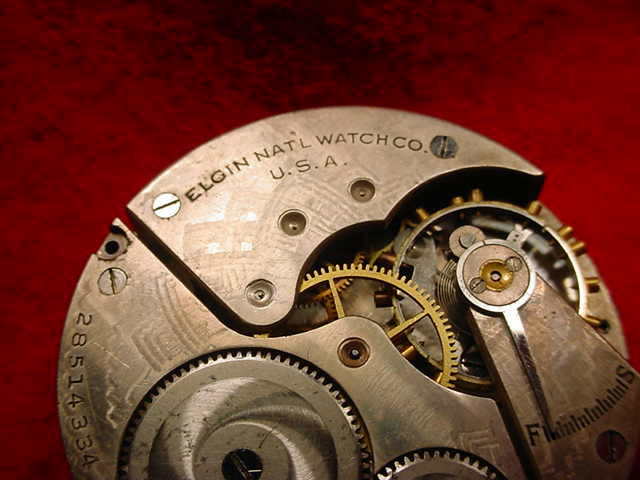 ELGIN 16 SIZE MOVEMENT LOOK AT PHOTOS FOR DETAILS!! #M-800