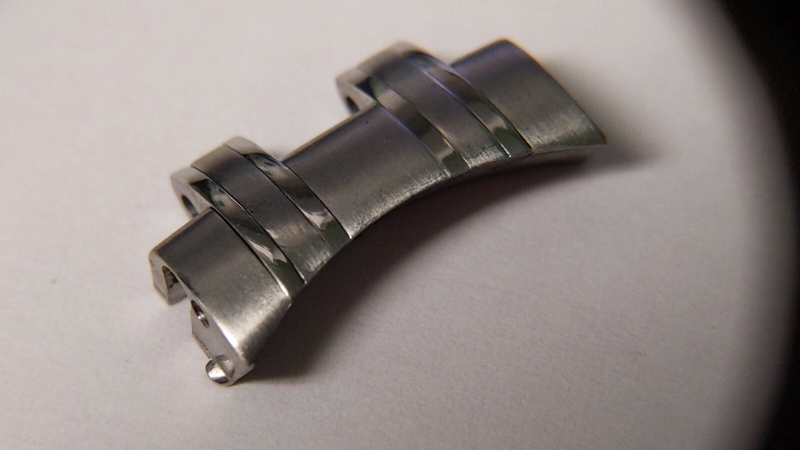 Omega Watch Link ENDS 18mm 824 CURVED white (Stainless Steel) great condition