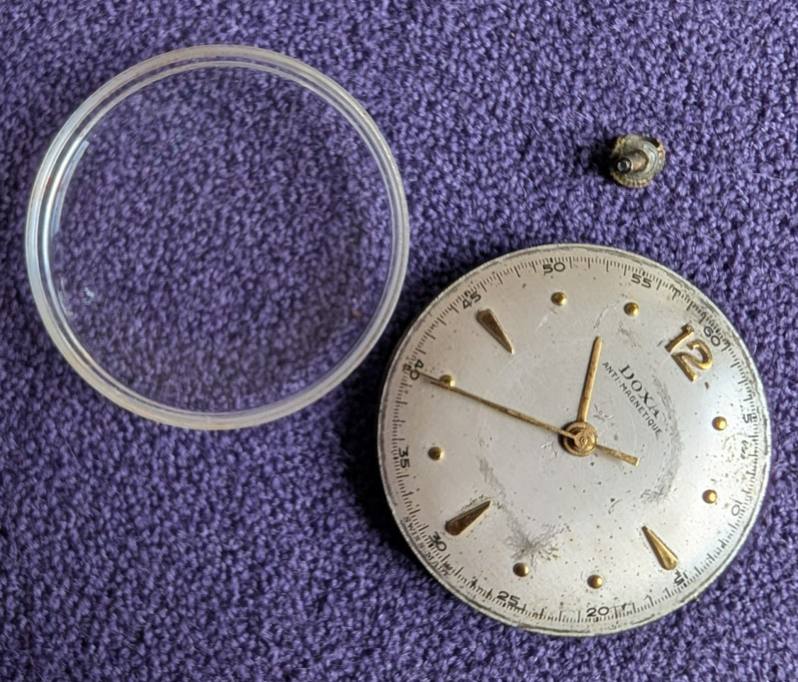 VTG Doxa Anti Magnetique C.14 17j Stem Wind Wristwatch Movement for Parts Swiss