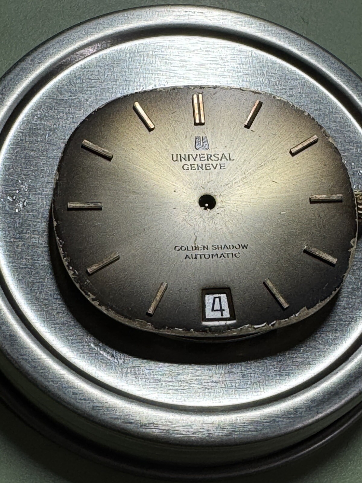 UNIVERSAL GENEVE cal. 2-67 MICRO ROTOR MOVEMENT / GOLDEN SHADOW DIAL and CROWN
