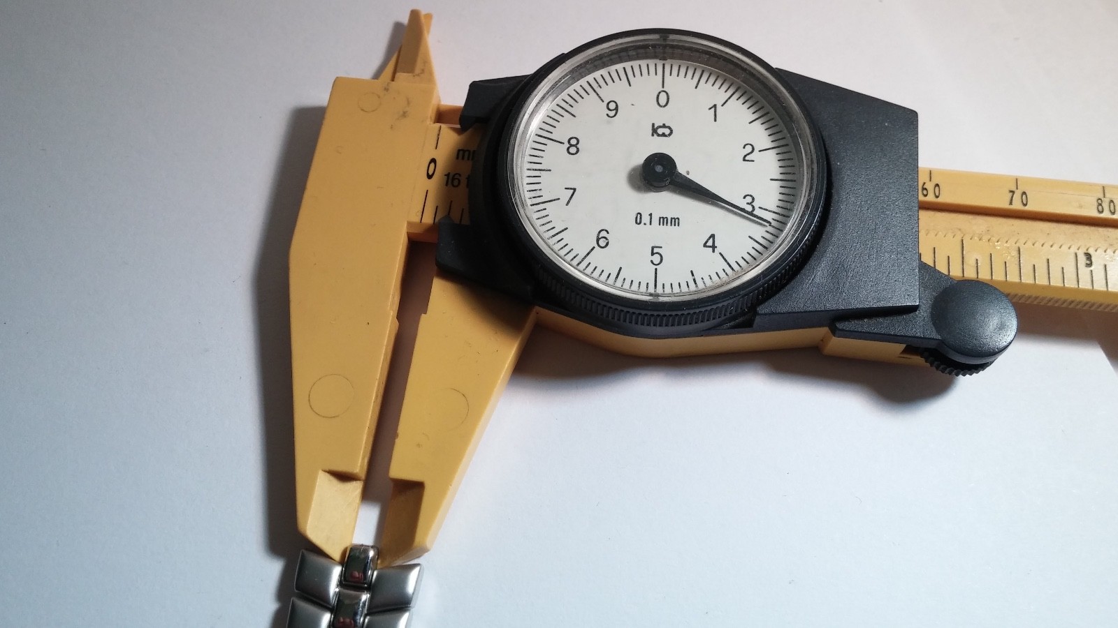 Catamaran BAND Stainless Steel high quality Swiss made, 13.8mm-14mm at the watch