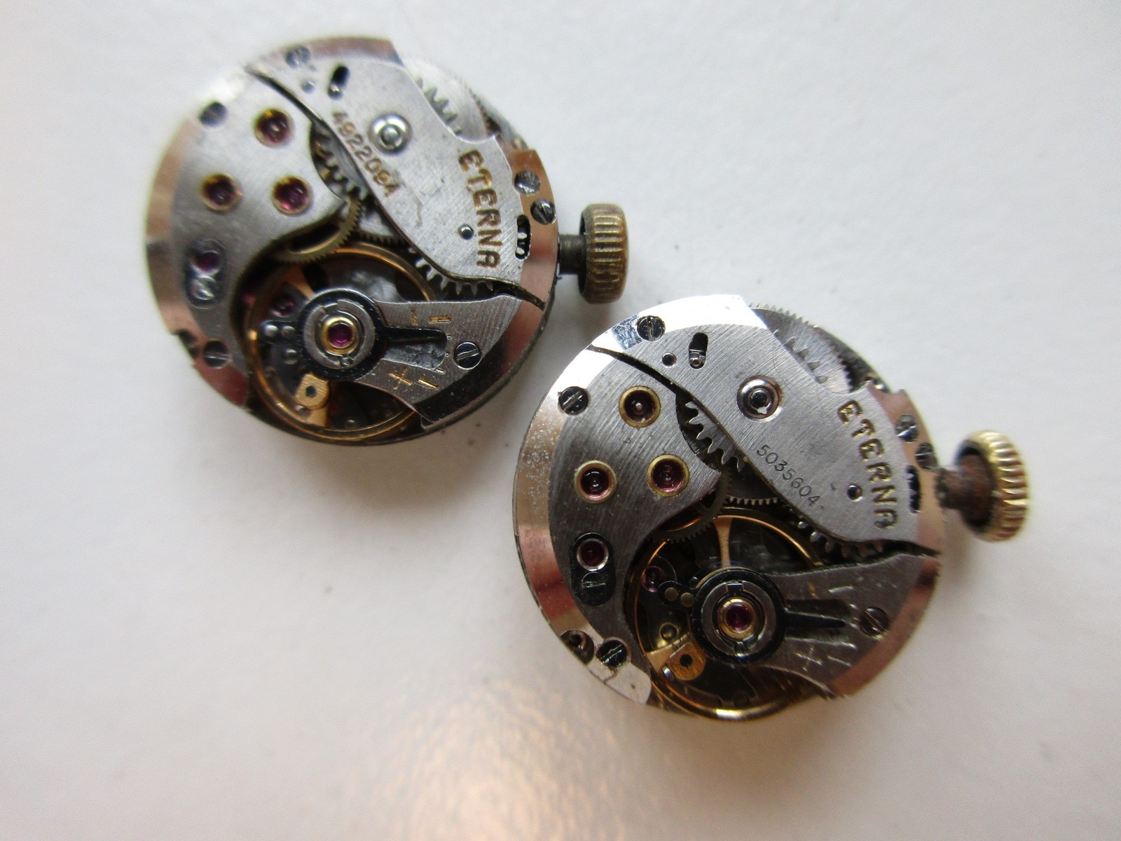 Eterna cal. 1418U Swiss vintage watch movements with dials – running
