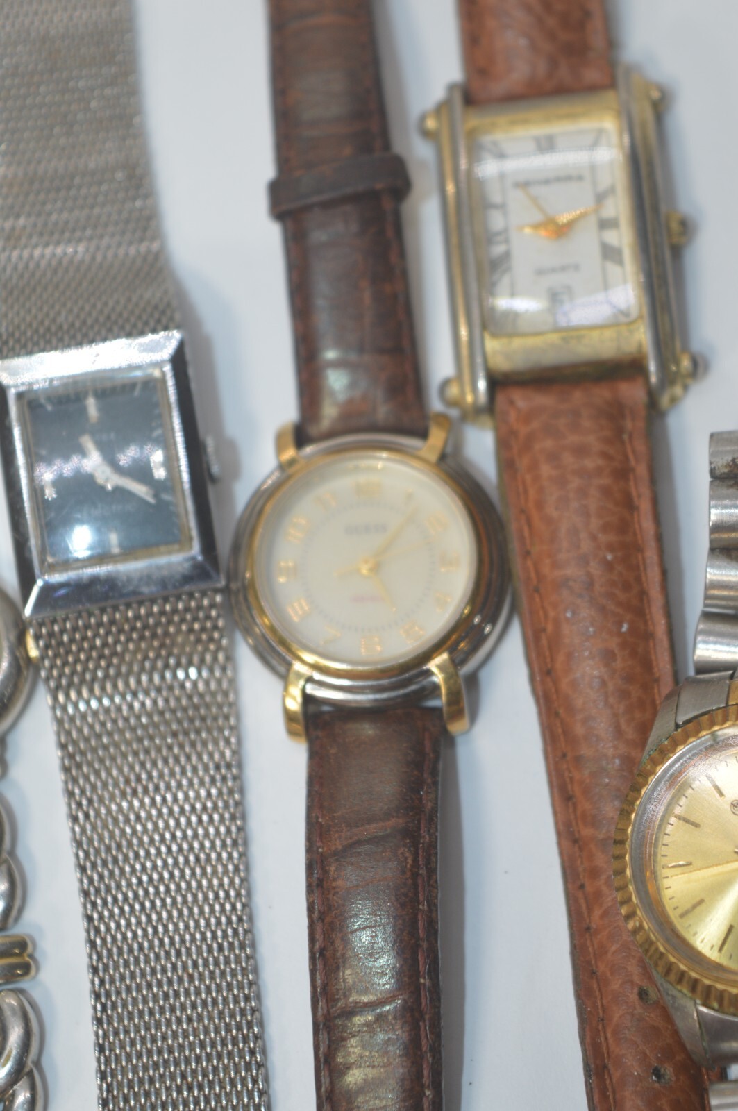 JOB lot of 10 watch’s vintage As Is SEIKO**CITIZEN**TIMEX**GUESS etc. Dont run