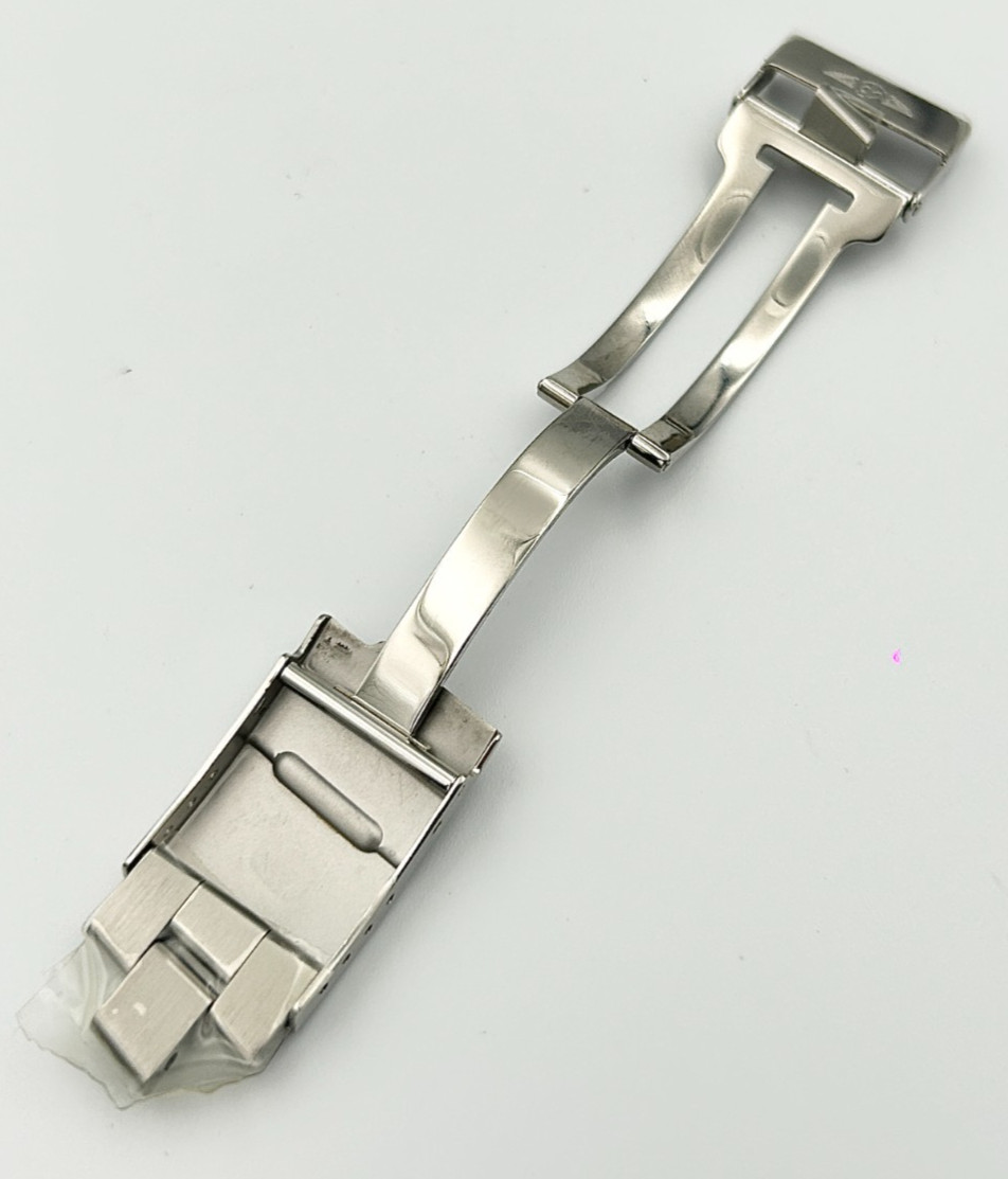 A Breitling 1884 Wristwatch Bracelet Buckle.