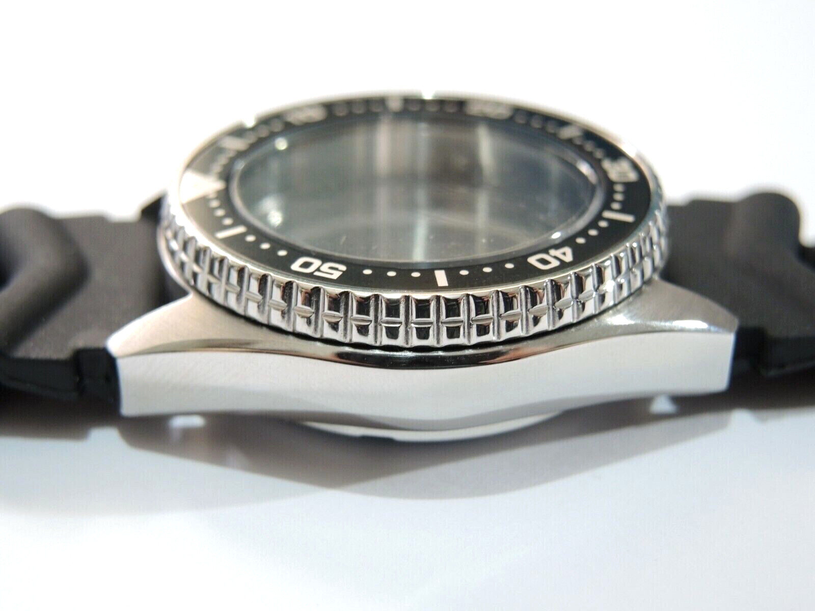 NEW STAINLESS BLACK CASE,CROWN,DIAL,HANDS,STRAP MEDIUM DIVERS SKX015 (7S26-0030)
