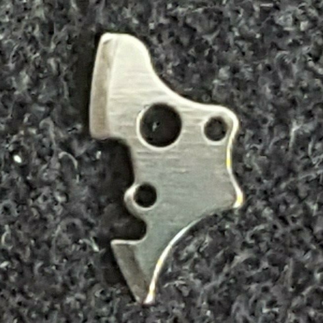 Omega Caliber 1128 Part Number 2595 (Date Jumper Maintaining Plate)