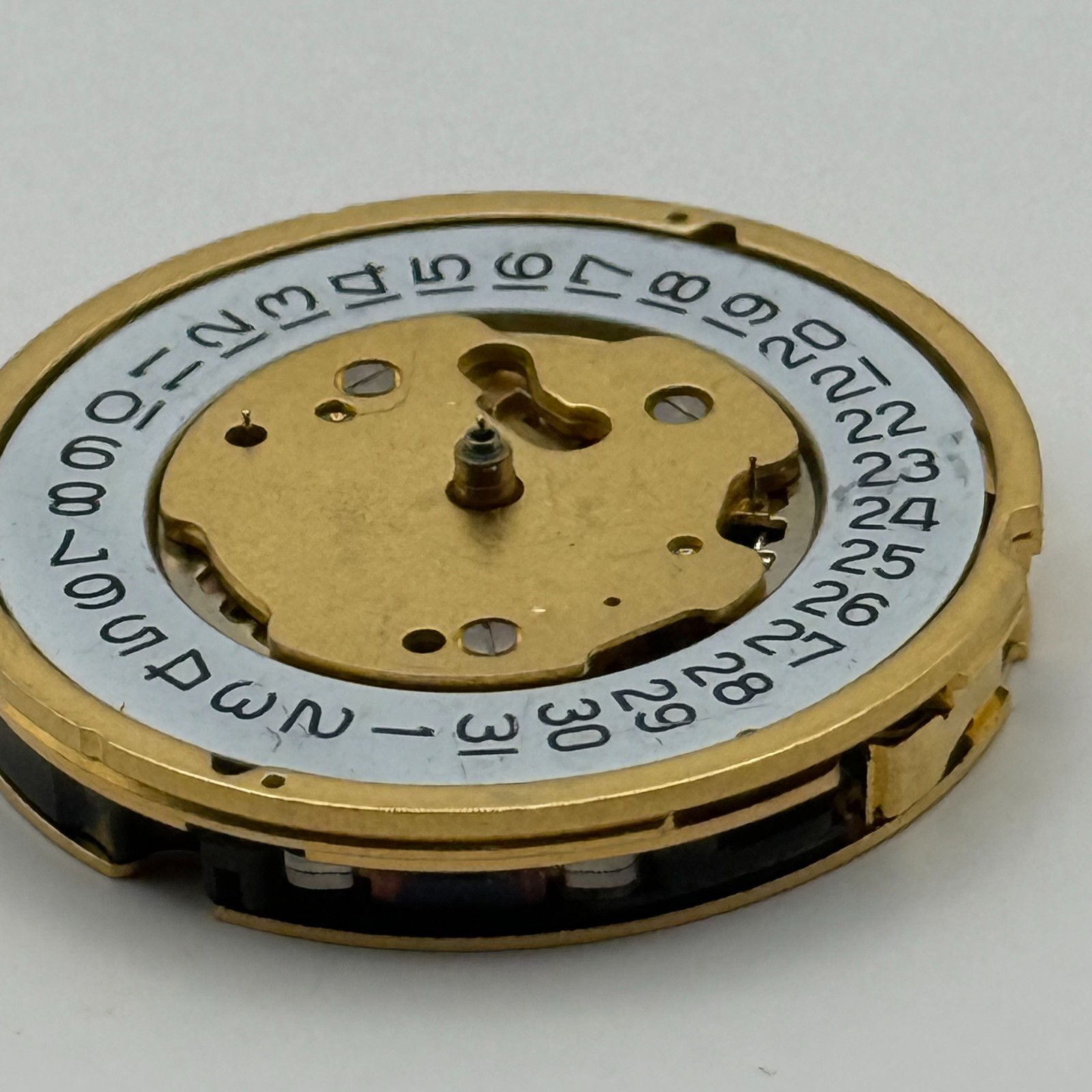Ronda 5040.D Watch Movement Quartz Swiss R9 13 Jewels Parts Repair Spares 28.6mm