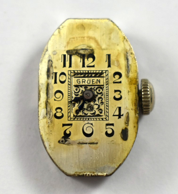Vintage Gruen Manual Wind 15J 153 Wrist Watch Movement lot.wo