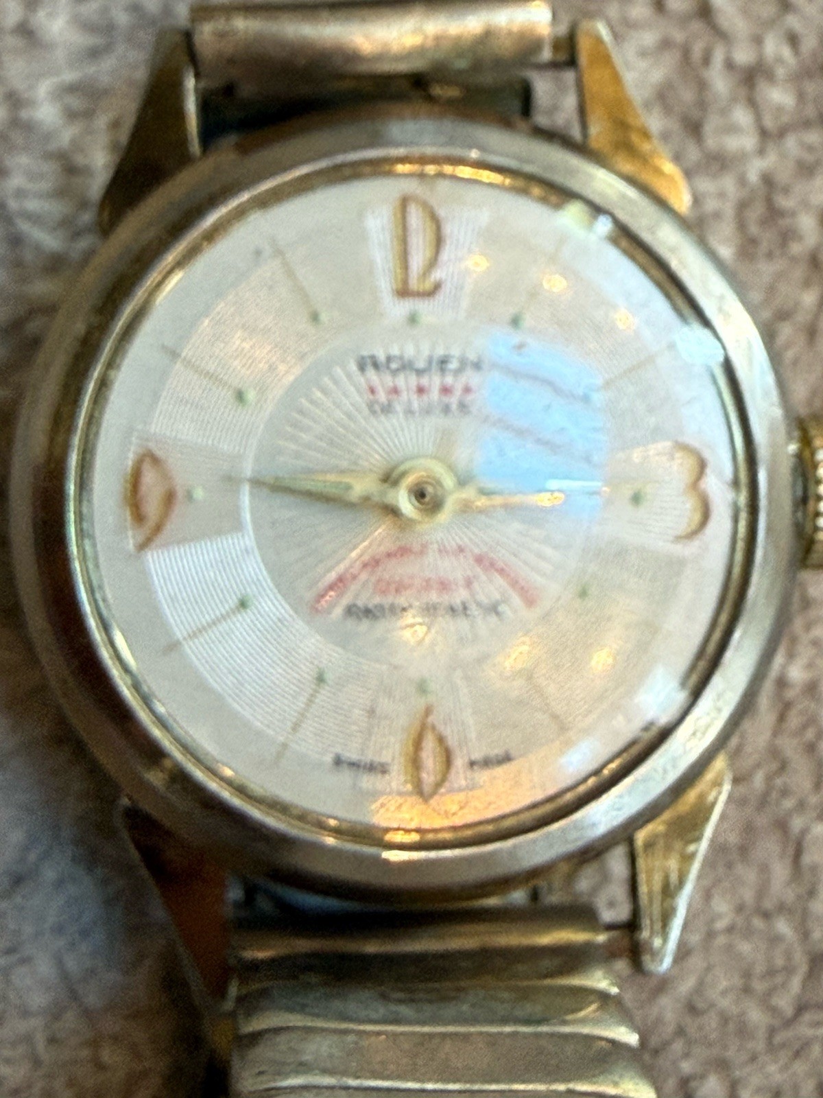 Vintage Mens Rouen Winder Wristwatch With Expansion Watch Band- Runs!