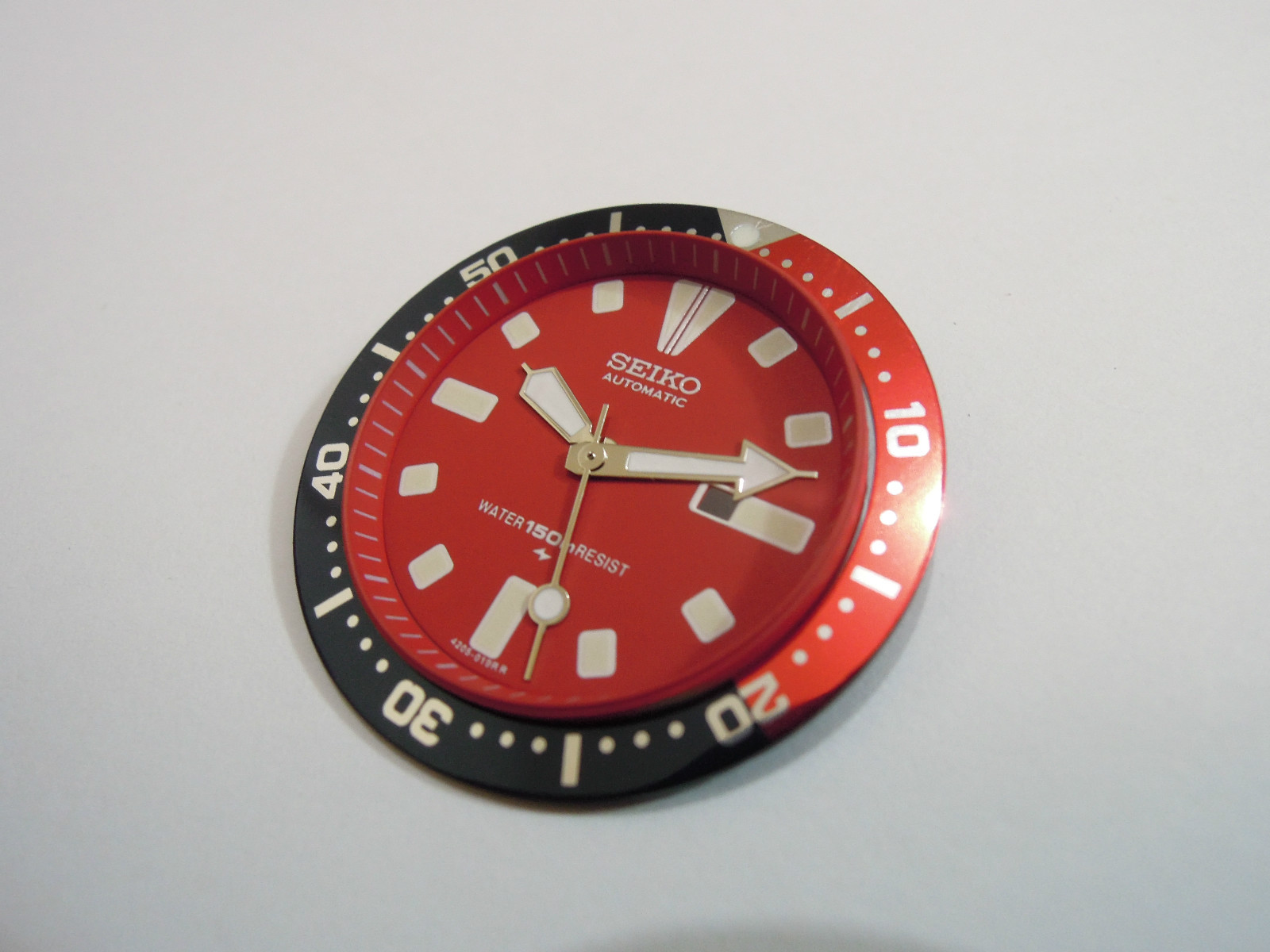 NEW RED DIAL ,HANDS,PEPSI BEZEL INSERT MEDIUM DIVERS 4205-0150 AUTOMATIC WATCH