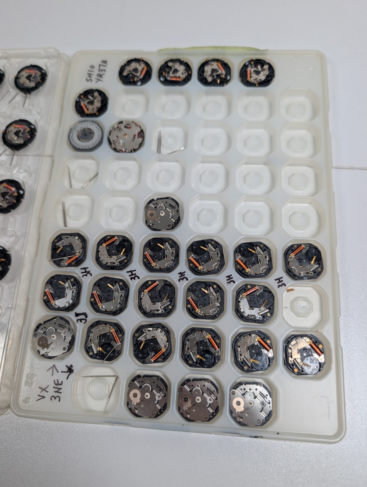 Lot Of Epson Shiojiri Japan Quartz Movements VX3J NOS UNTESTED