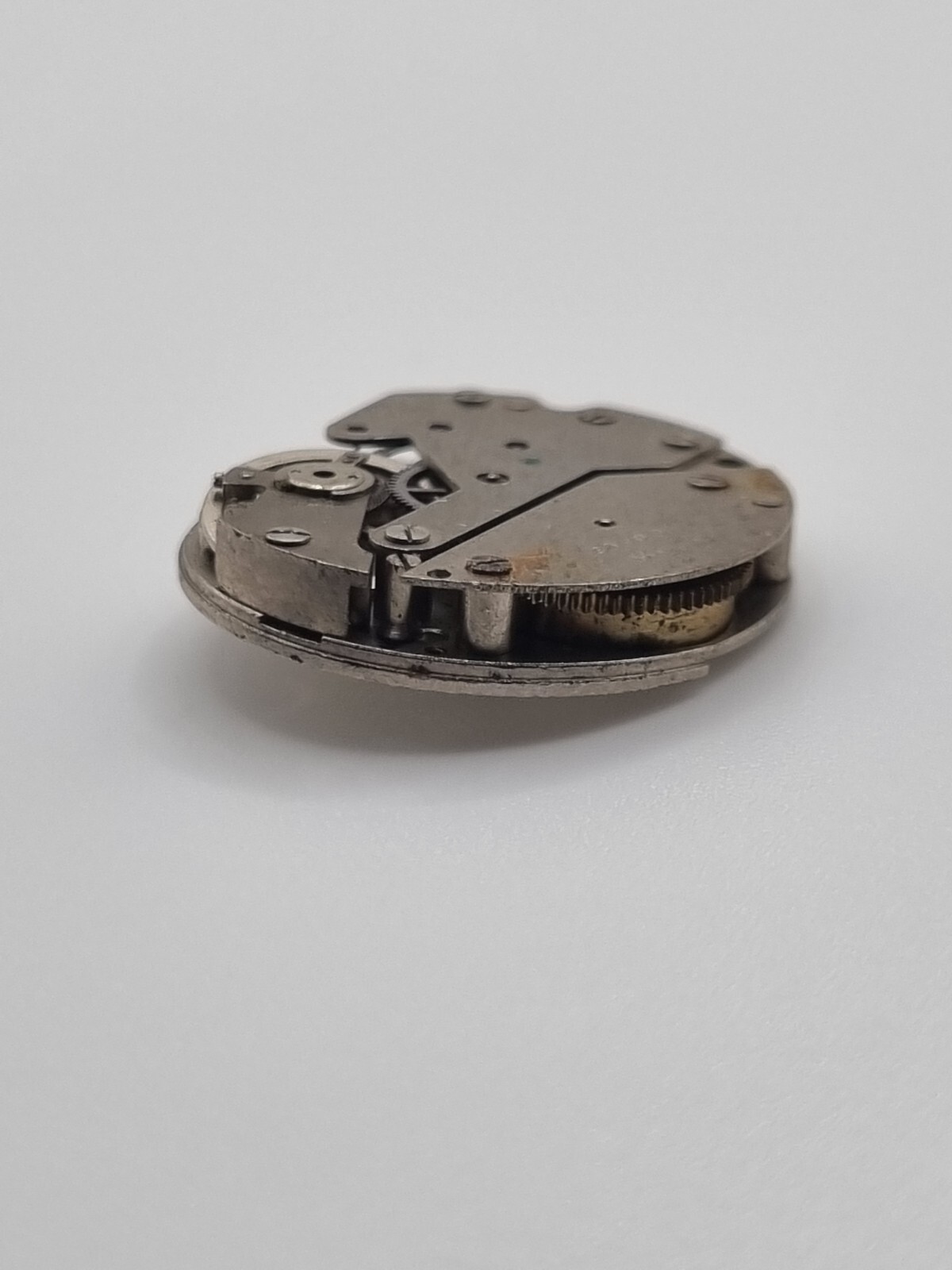 EB 1197N Manual Wind Watch Movement 17 Jewels Swiss Parts Repair Untested 23.5mm
